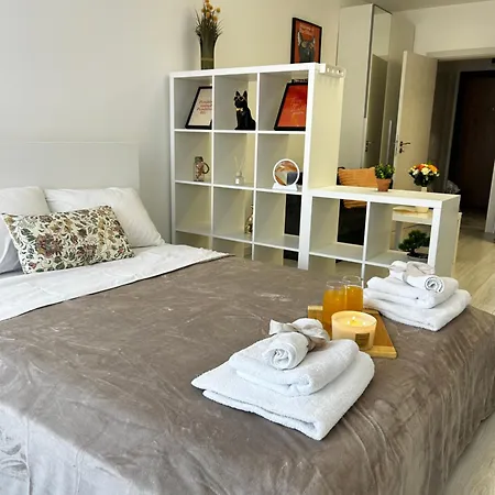 Rea Silena - Modern And Stylish Apartament