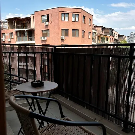 Rea Silena - Modern And Stylish * Sofia