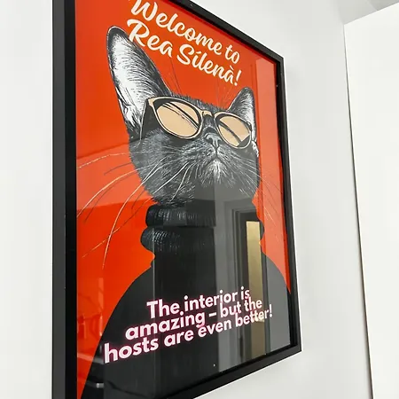 Rea Silena - Modern And Stylish Σόφια